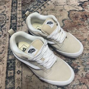 Vans Men's Beige and White Sneakers